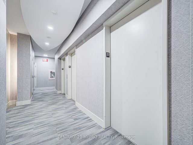 2009 - 38 Dan Leckie Way E
