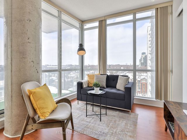 1002 - 30 Canterbury Pl
