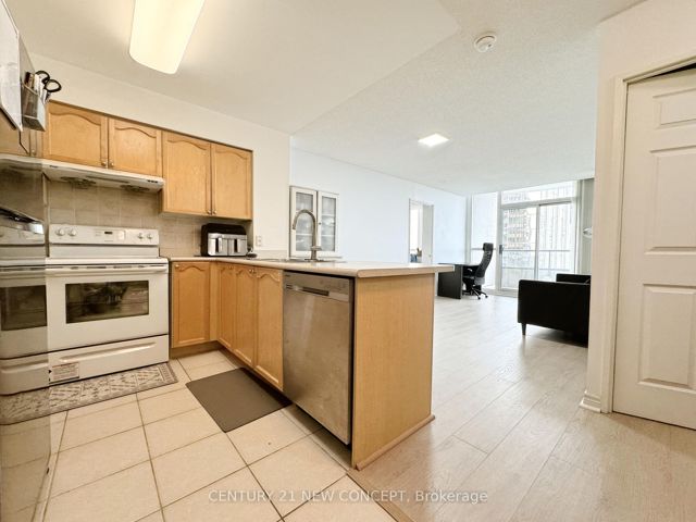 2803 - 23 Hollywood Ave