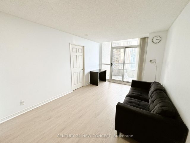 2803 - 23 Hollywood Ave