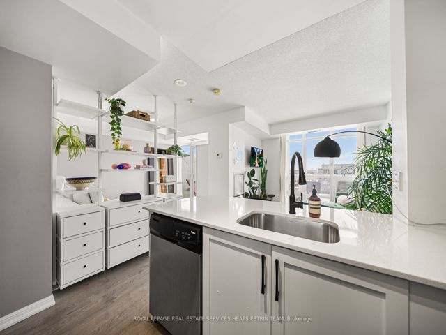 1303 - 85 East Liberty St