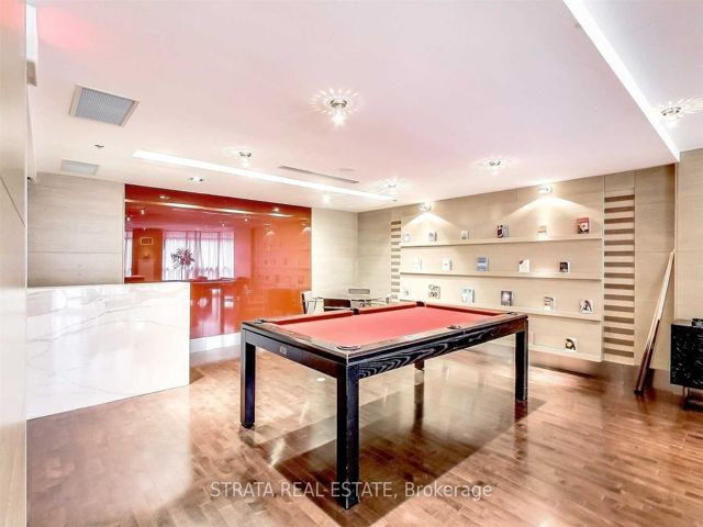 1109 - 25 Carlton St