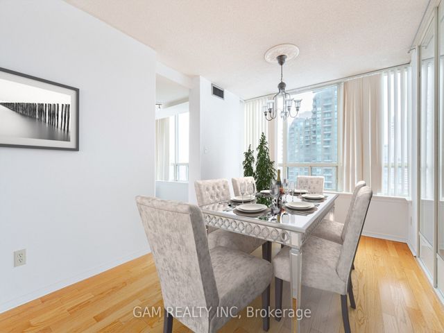 1516 - 7 Bishop Ave