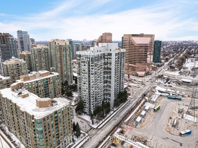 1516 - 7 Bishop Ave