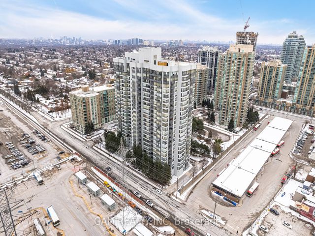 1516 - 7 Bishop Ave