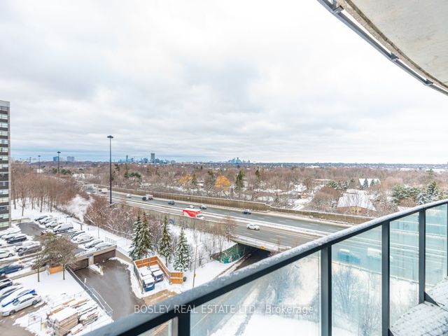 808 - 18 Valley Woods Rd