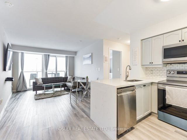 808 - 18 Valley Woods Rd