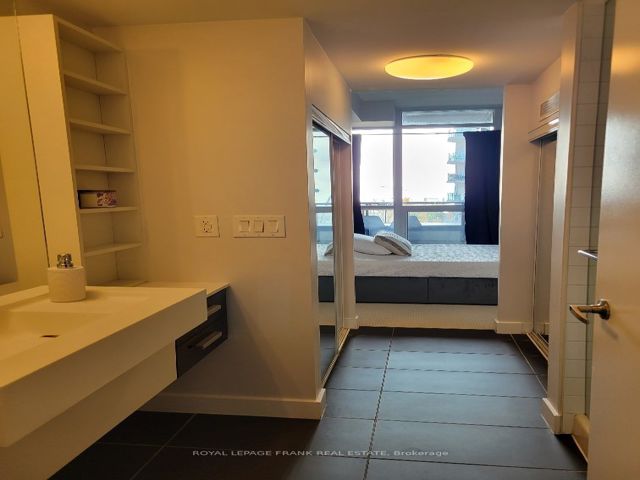 308 - 38 Dan Leckie Way
