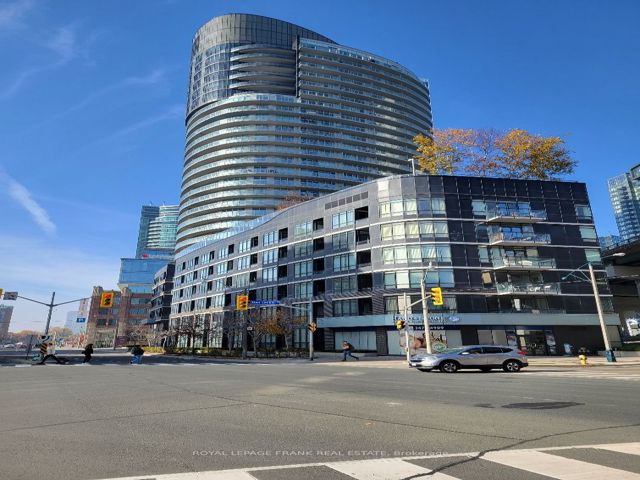 308 - 38 Dan Leckie Way