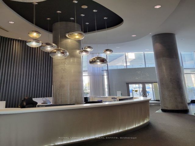 308 - 38 Dan Leckie Way