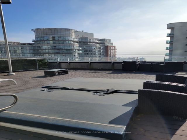308 - 38 Dan Leckie Way
