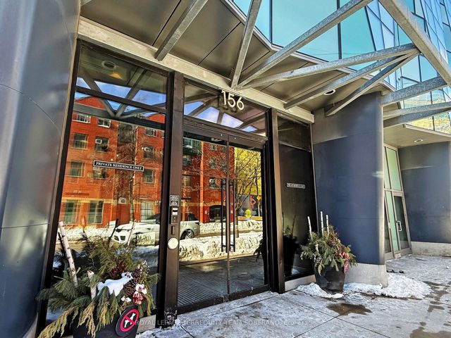 410 - 156 Portland St