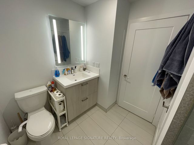 PH11 - 50 Mccaul St