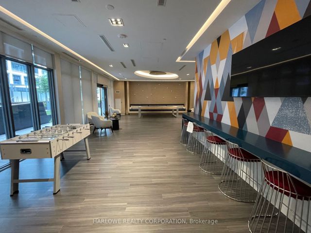 2025 W - 135 Lower Sherbourne St