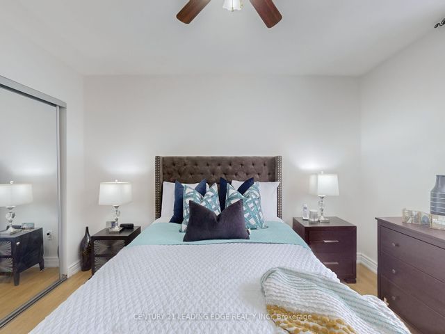 807 - 1360 York Mills Rd