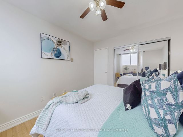 807 - 1360 York Mills Rd