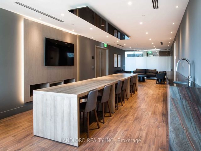 1410 - 50 Power St
