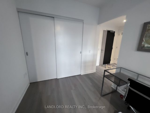 1410 - 50 Power St