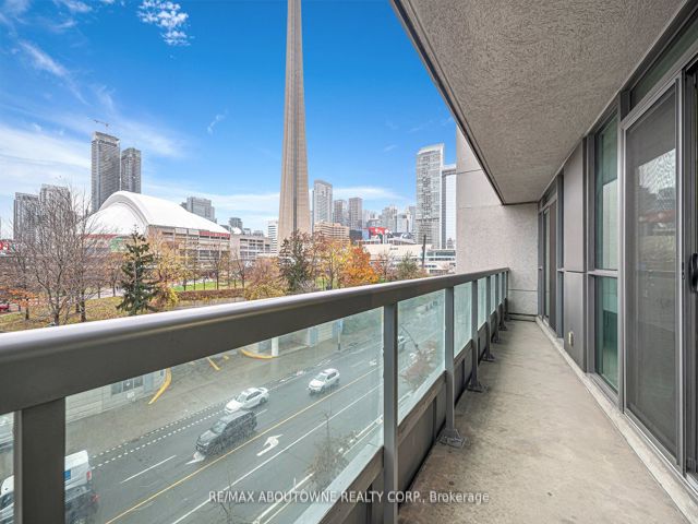 508 - 25 Lower Simcoe St