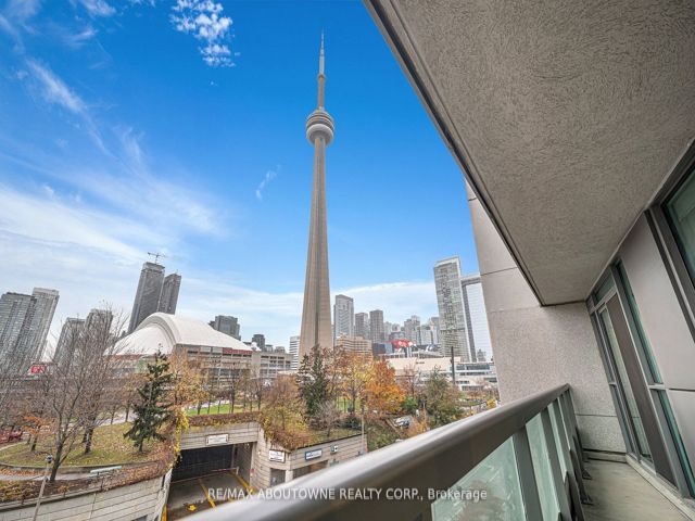 508 - 25 Lower Simcoe St