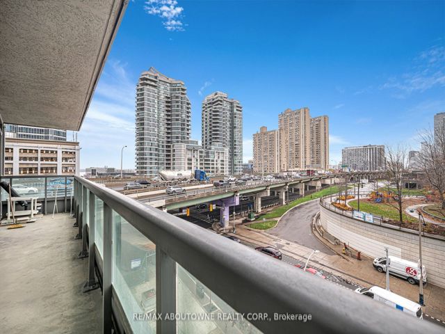 508 - 25 Lower Simcoe St