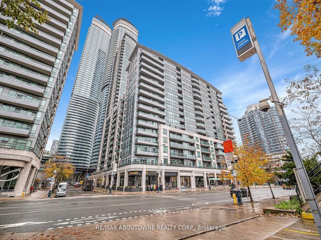 508 - 25 Lower Simcoe St