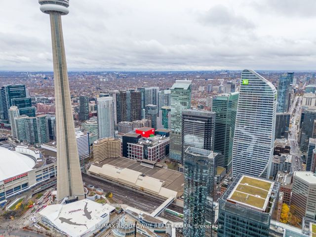 508 - 25 Lower Simcoe St