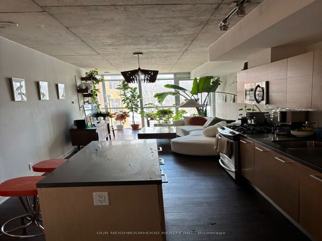 306 - 318 King St E
