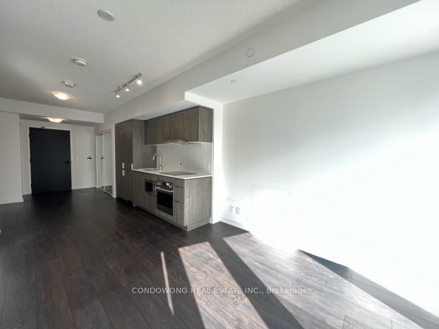 1103 - 60 Shuter St