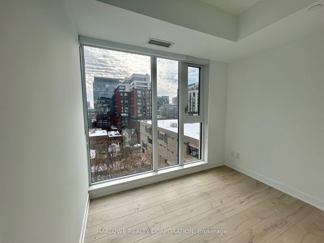 810 - 543 Richmond St W