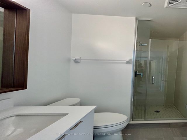 810 - 543 Richmond St W