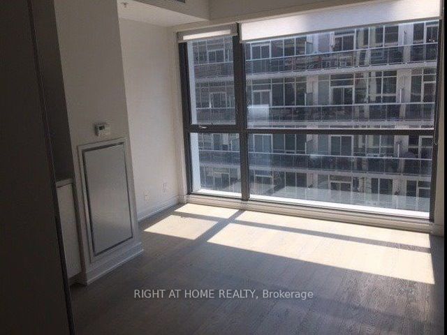 511 - 39 Brant St