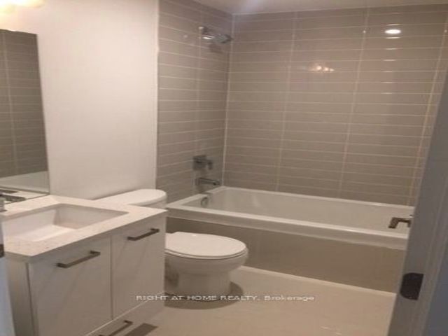511 - 39 Brant St