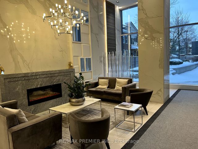 1509 - 501 St Clair Ave W