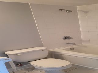 305 - 18 Kenaston Gdns
