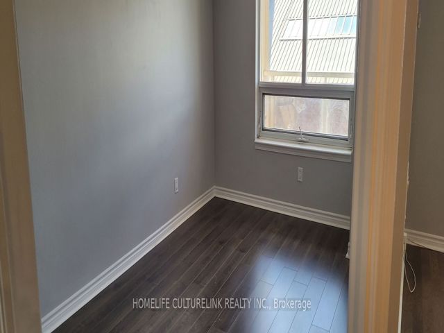 305 - 18 Kenaston Gdns