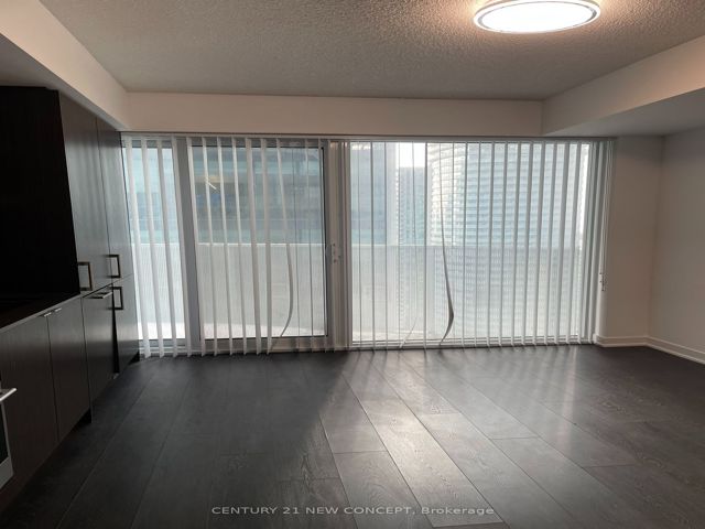 2311 - 100 Harbour St W