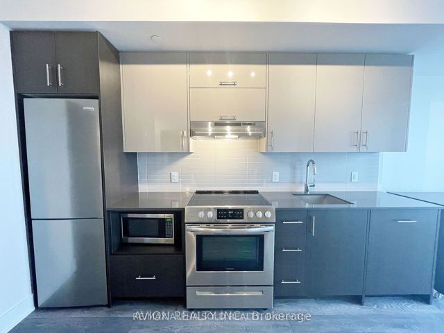 618 - 188 Fairview Mall Dr