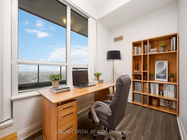 1705 - 68 Canterbury Pl
