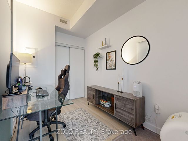 3306 - 25 Capreol Crt