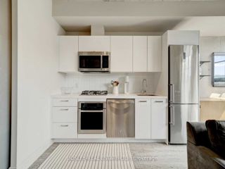 709 - 608 Richmond St W