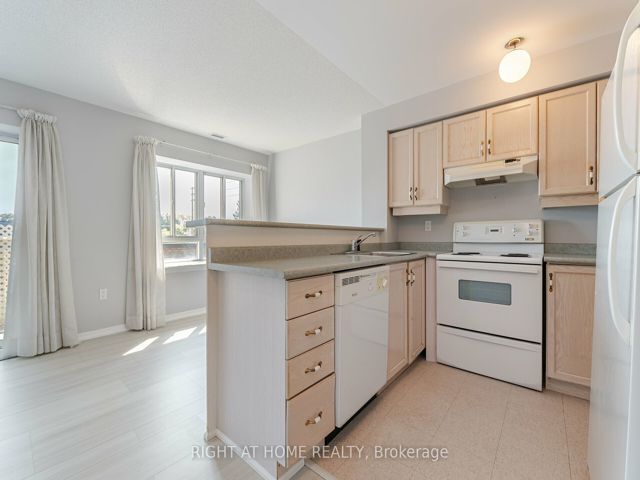 306 - 1387 Bayview Ave