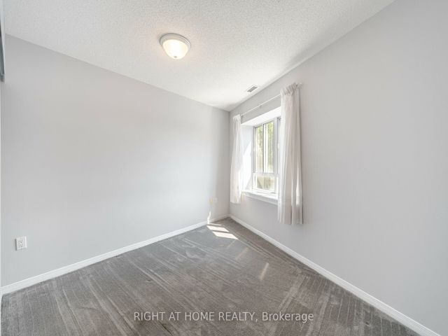 306 - 1387 Bayview Ave