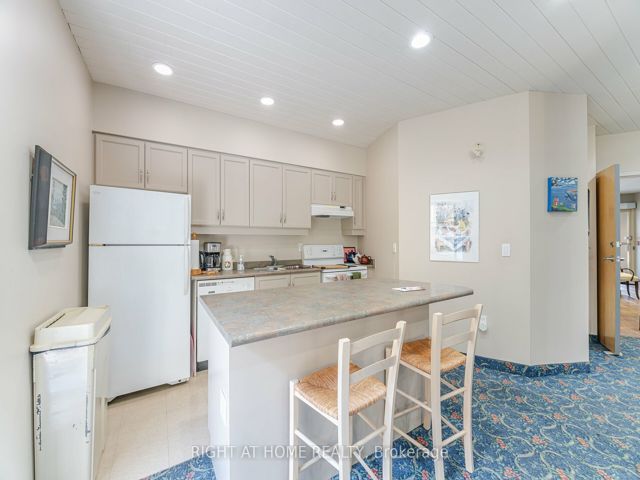 306 - 1387 Bayview Ave