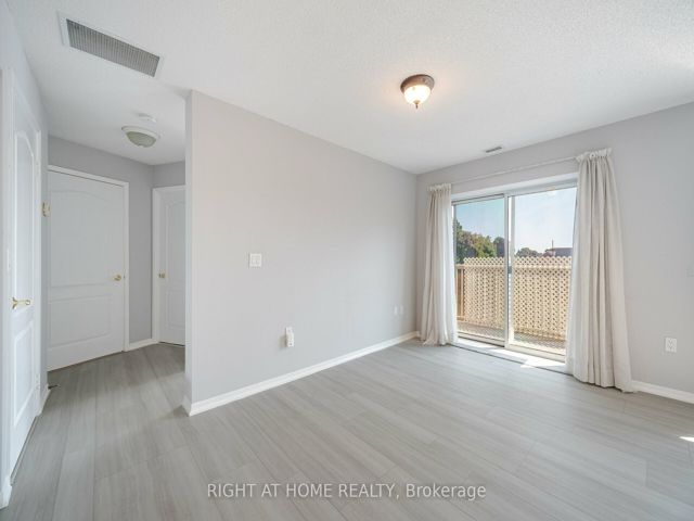 306 - 1387 Bayview Ave