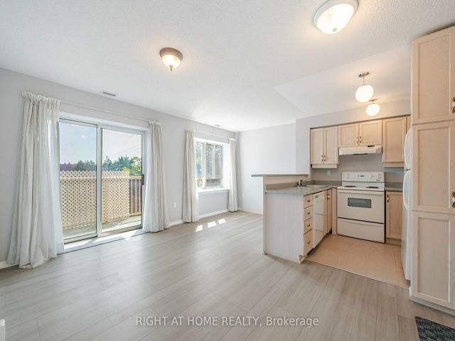 306 - 1387 Bayview Ave