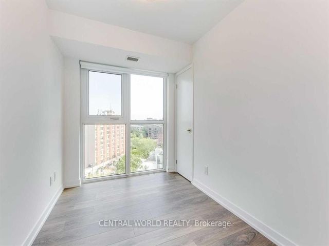 1511 - 219 Dundas St E