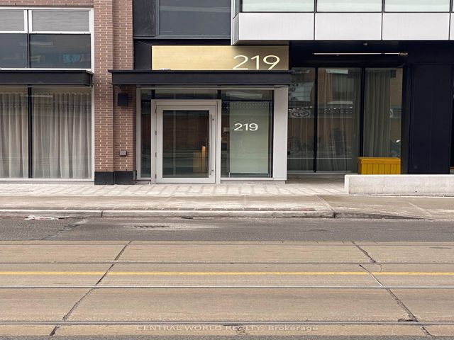 1511 - 219 Dundas St E