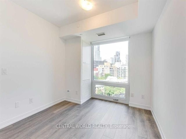 1511 - 219 Dundas St E