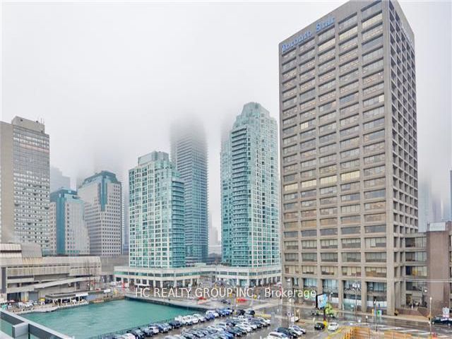 1002 - 29 Queens Quay E